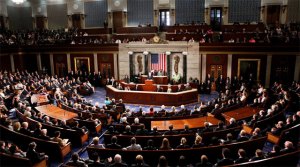 Senado de EEUU aprueba extender hasta miércoles el presupuesto del Gobierno