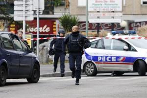Nuevo tiroteo en Francia deja un policía muerto (Fotos)