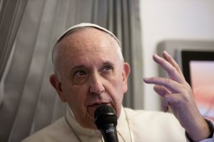 El Papa pide a la comunidad internacional soluciones pacíficas para Libia
