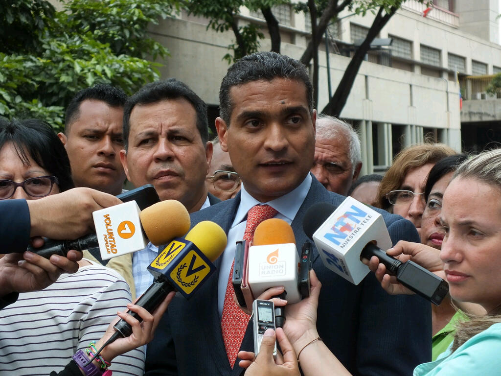 Abogado Gutiérrez: Juzgado confirmó que no hay orden judicial para traslado de Leopoldo de Ramo Verde