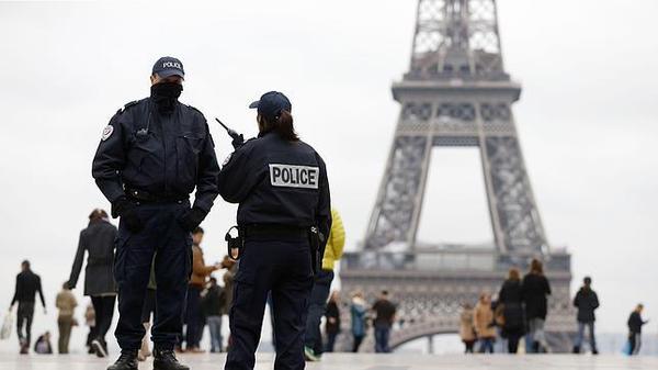 El Gobierno francés se toma muy en serio los vuelos de drones en París