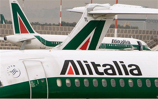 Alitalia trabaja en plan de rescate de la aerolínea