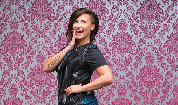 ¡La culpa es de ella! Demi Lovato mostró sus meloncitos en Instagram