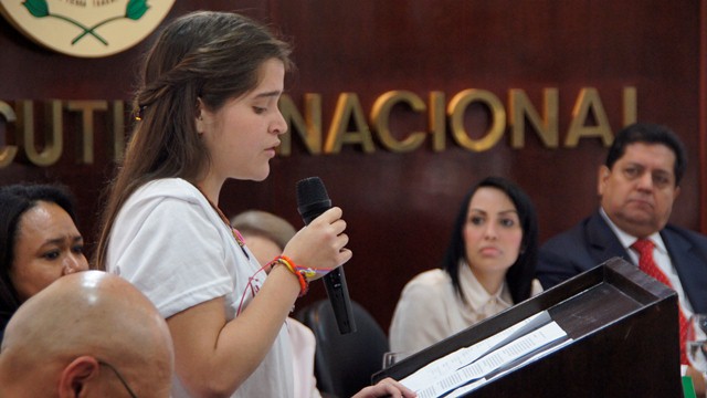 Antonieta Ledezma: Hace un mes mi padre fue secuestrado por pensar distinto