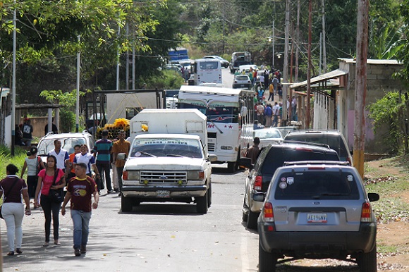 Protesta por falta de agua incomunica a los habitantes del estado Bolívar con Delta Amacuro