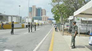 Hasta 10 robos diarios en estacionamiento del Aeropuerto Internacional Simón Bolívar