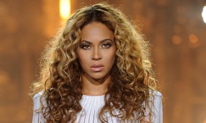 Beyoncé: Señalada de racista y care´tabla