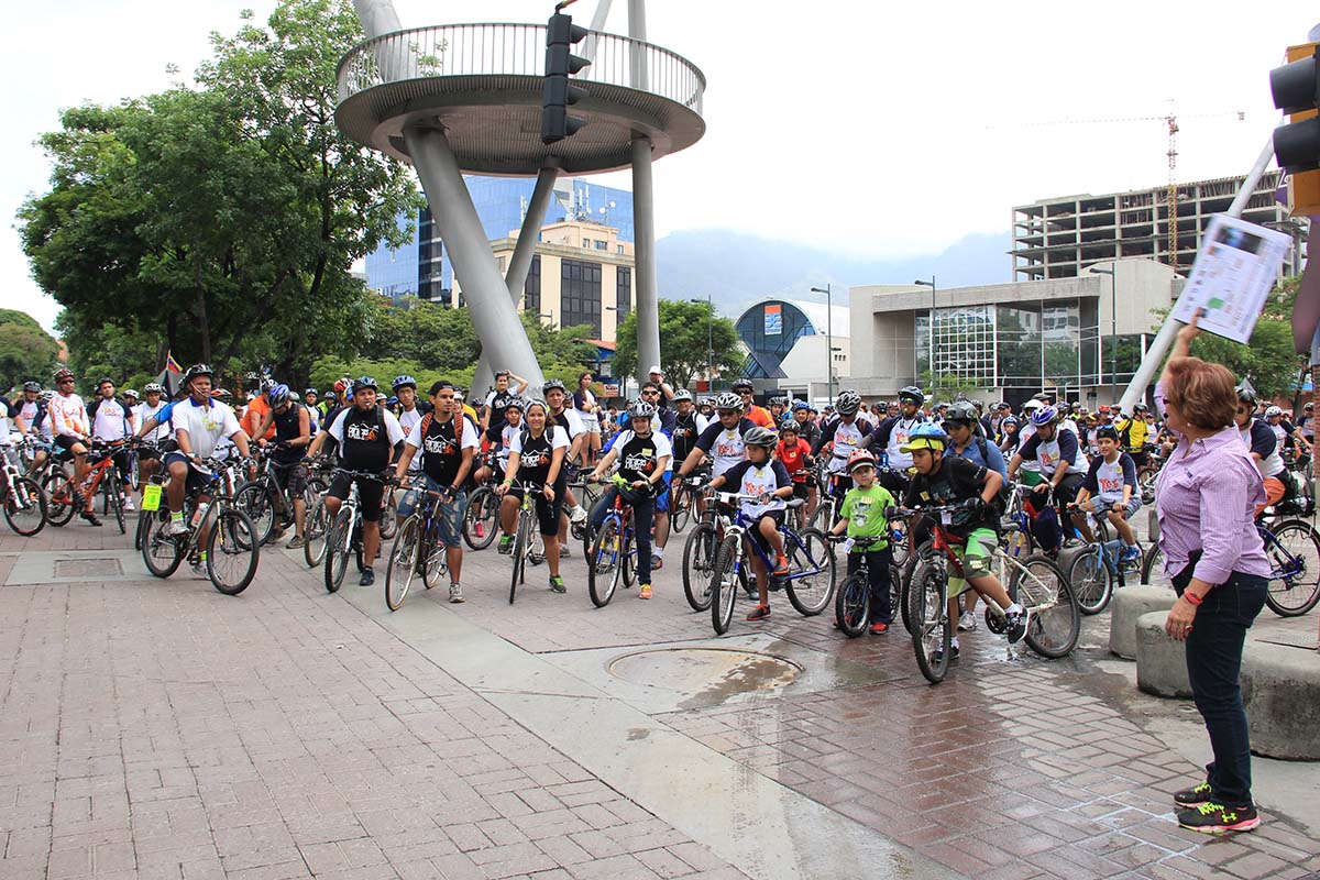 Más de 214 participantes descubrieron Caracas en el 2do Biciturismo 2015