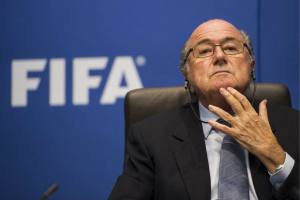 Y en pleno escándalo, Chilavert atiza a Blatter: No puede estar al margen de todo