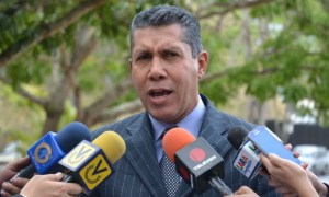 Henri Falcón no participará en la movilización convocada por Leopoldo López