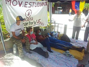 Ocho días sin ingerir alimentos cumplen universitarios en El Carabobeño
