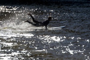 Las olas artificiales para surfear más largas del mundo están en Gales (Fotos)