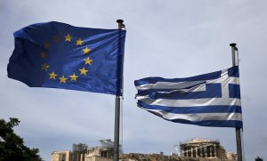 Grecia busca una nueva ayuda con el FMI tras entrar en default