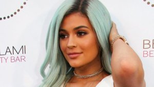 Kylie Jenner cambia de look y se prepara para filtrar video porno