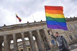 Gobierno colombiano propone figura temporal para permitir matrimonio gay