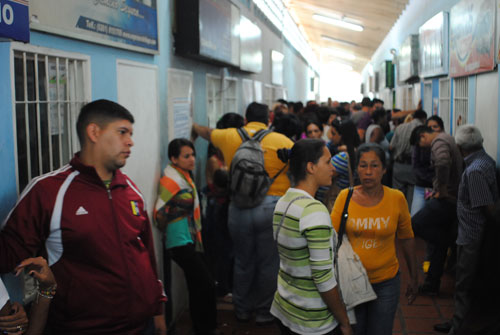 Se dificulta la compra de pasajes en Terminal de Maracay