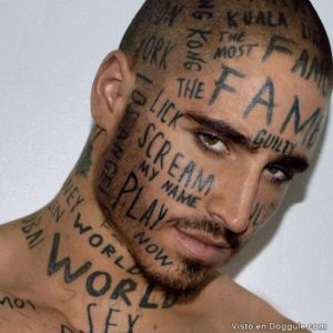 Horribles tatuajes faciales que nunca podrán ocultar (Fotos)