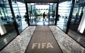 FIFA suspende de por vida a dos exdirectivos de la Conmebol