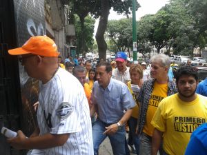 José Guerra planteó otorgar títulos de propiedad a los adjudicatarios de Misión Vivienda