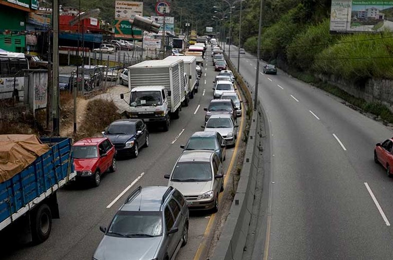 Protesta mantiene cerrada la Panamericana en el kilómetro 3