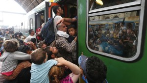 Eslovenia advierte de que sería un reto la llegada masiva de refugiados