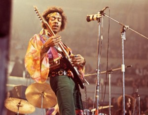 Rinden tributo a Jimi Hendrix, 45 años después de su muerte (Video)