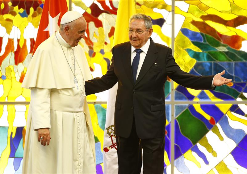 Raúl Castro se reunió con el Papa en La Habana
