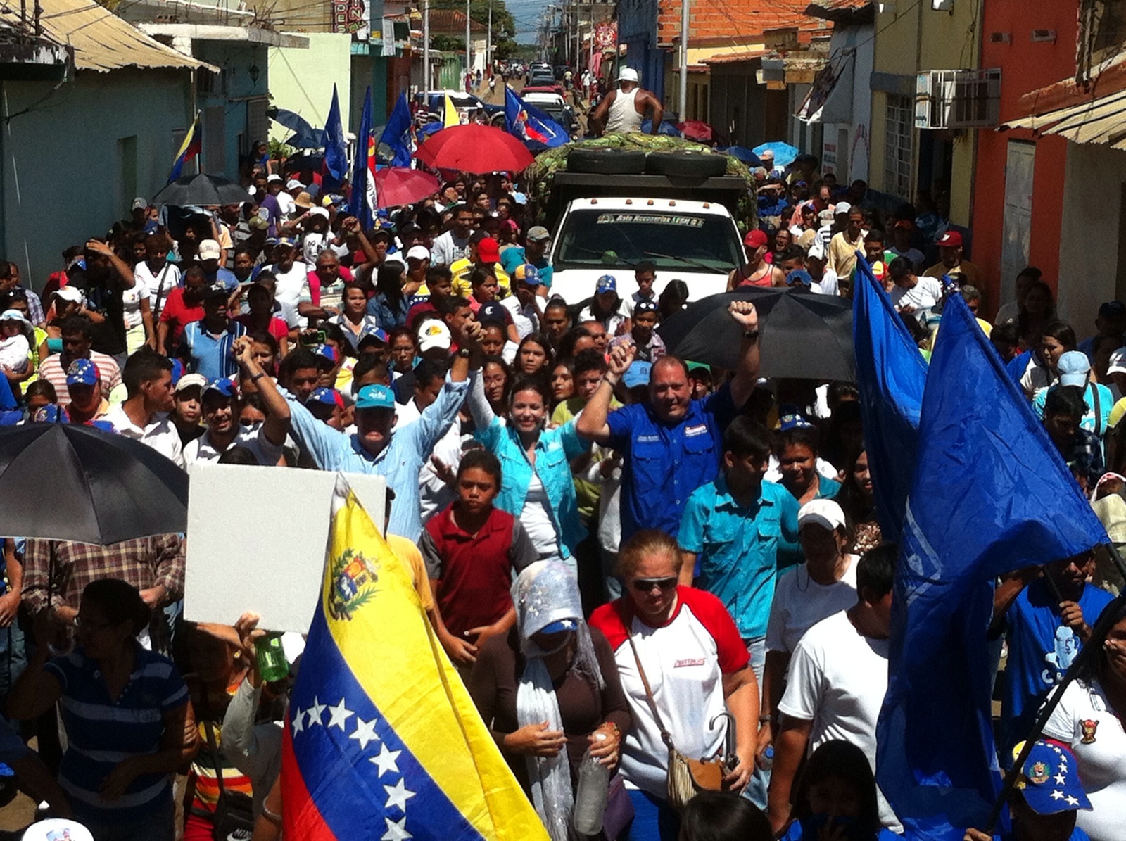 Machado: Cuando el pueblo grita #NoMás, envía un mensaje al régimen