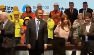 Y es así, como Cristina Fernández mostró sus mejores pasos de baile (Video)