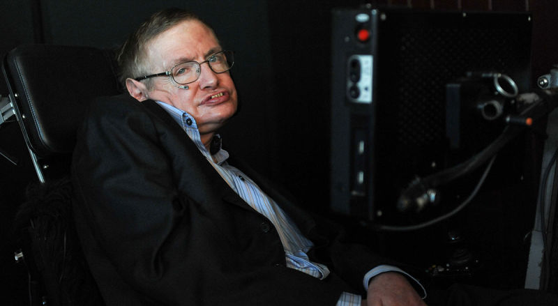 Detienen a una mujer que amenazó con atentar contra Stephen Hawking