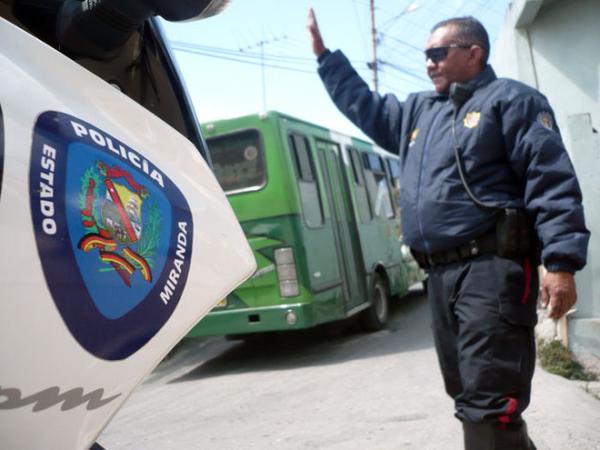 Gobierno bolivariano cesó intervenciones a policías de Amazonas, Miranda y Lara