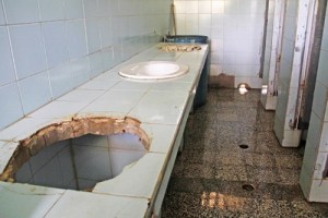 Ladrones se llevaron hasta los lavamanos de una escuela en Maracaibo