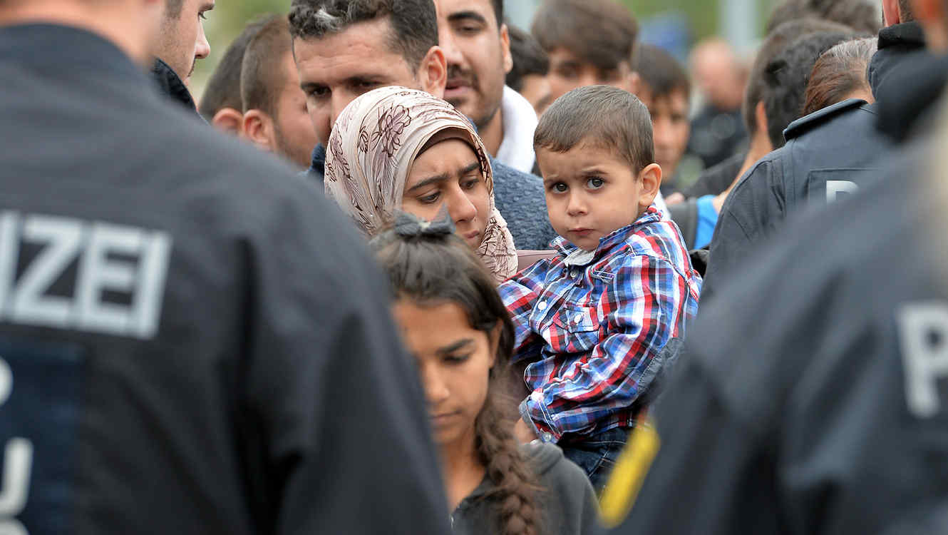 Hungría mantendrá cerrada sus fronteras para impedir el paso de inmigrantes