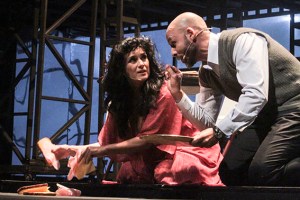 El musical bipolar de Broadway “Casi Normal” extiende su temporada