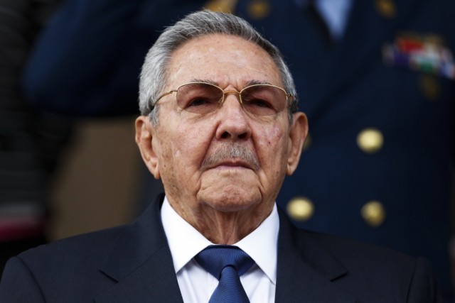 Raúl Castro recibe en La Habana al líder del Partido Comunista de Sudáfrica