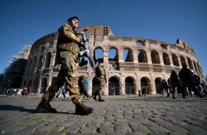 Expulsado de Italia por amenazas a través de las redes sociales