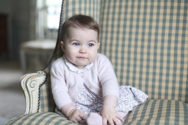 Britain's Princess Charlotte is seen in this photograph taken by her mother Catherine, Duchess of Cambridge, in November 2015 at Anmer Hall in Sandringham, and released by Kensington Palace in London on November 29, 2015.  REUTERS/Duchess of Cambridge/Handout via Reuters    ATTENTION EDITORS - THIS PICTURE WAS PROVIDED BY A THIRD PARTY. REUTERS IS UNABLE TO INDEPENDENTLY VERIFY THE AUTHENTICITY, CONTENT, LOCATION OR DATE OF THIS IMAGE. EDITORIAL USE ONLY. NOT FOR SALE FOR MARKETING OR ADVERTISING CAMPAIGNS. NO RESALES. NO ARCHIVE. THIS PICTURE IS DISTRIBUTED EXACTLY AS RECEIVED BY REUTERS, AS A SERVICE TO CLIENTS      TPX IMAGES OF THE DAY