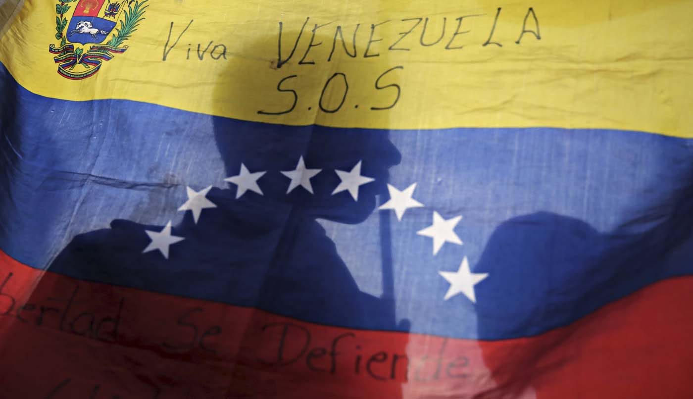 Oposición y chavismo se movilizan nuevamente en medio del forcejeo por el Revocatorio