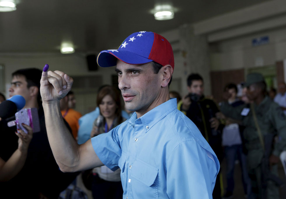 Capriles pide a Maduro ponerse a la orden del Parlamento electo