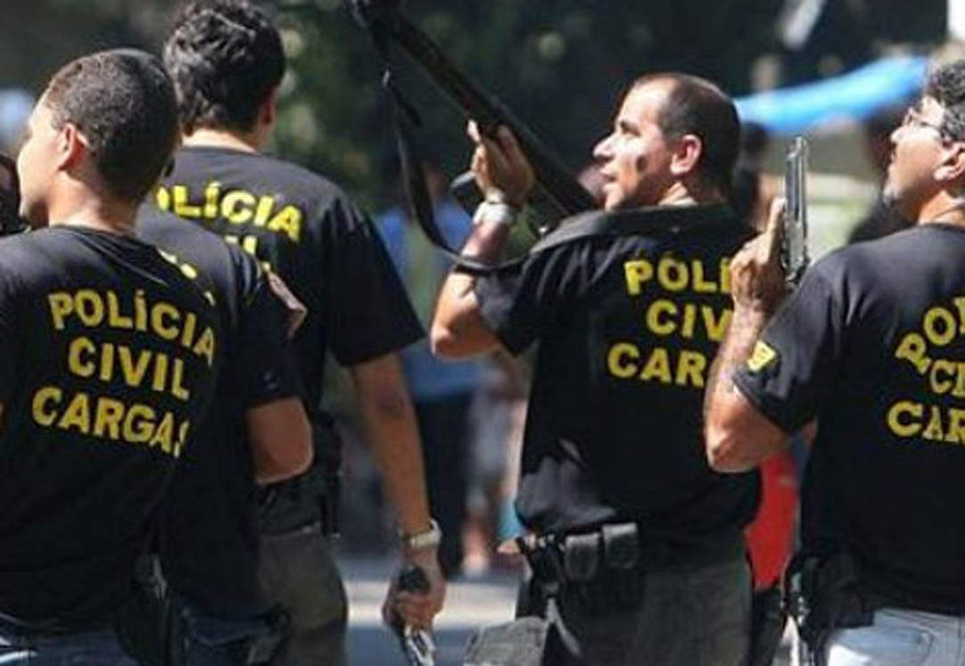Detienen a dos jóvenes tras simular ser terroristas en un autobús en Brasil