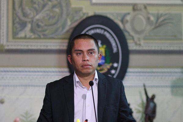 Luis Salas: Ejecutivo podrá recurrir a bienes para asegurar abastecimiento