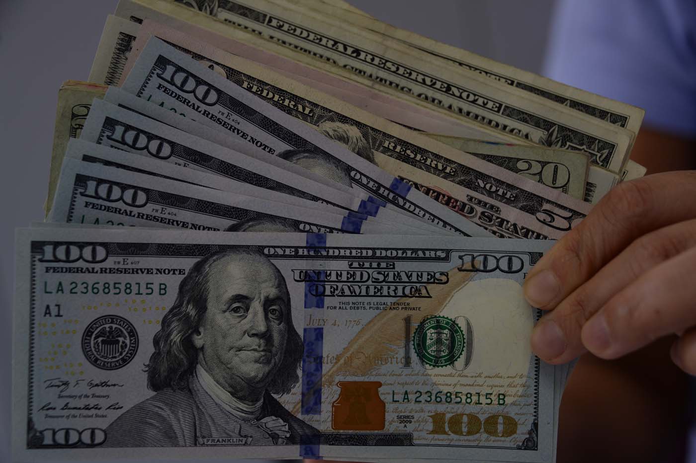 Moneda se deprecia Bs. 3,21 y el Simadi se acerca a los 600 bolívares por dólar