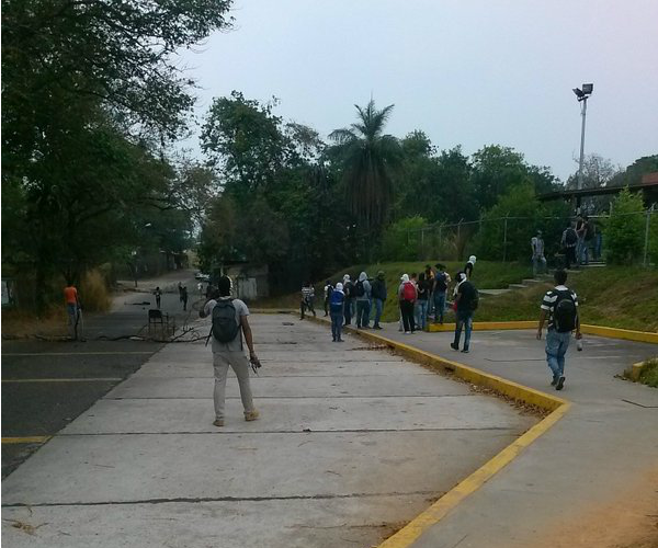 Reportan protesta en Táchira