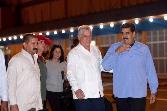 FOTOS: ¿Por qué Raúl Castro no recibe a Maduro en el aeropuerto de Cuba?