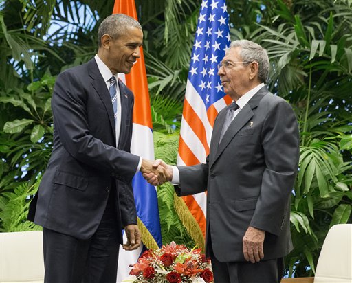 Obama agita llamados al cambio en Cuba