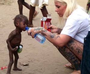 La milagrosa recuperación de “Hope”, el niño famélico rescatado en África (Fotos)
