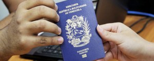 Cuestionan eficacia del sistema express de tramitación de pasaportes