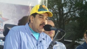 Maduro carga contra Capriles: Es un vago que no es capaz de “producir” un tomate (Video)