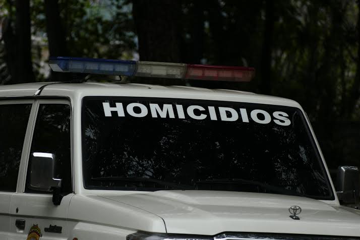 Violaron y estrangularon con la correa de un bolso a una mujer en Ciudad Bolívar