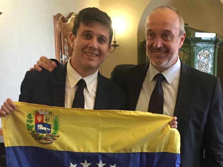 Jesús Armas visitó el Senado de República Checa  para informar sobre la situación de Venezuela